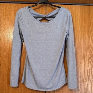 Athleta twisted open back workout top